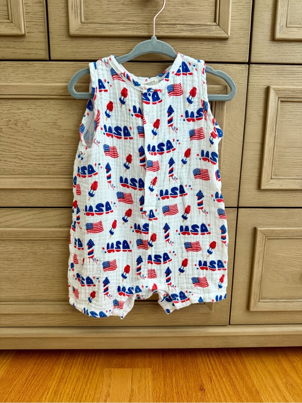 LIKE NEW! Spearmint Love Muslin Shortie Romper, 4th of July Blue, 6-12 months!
